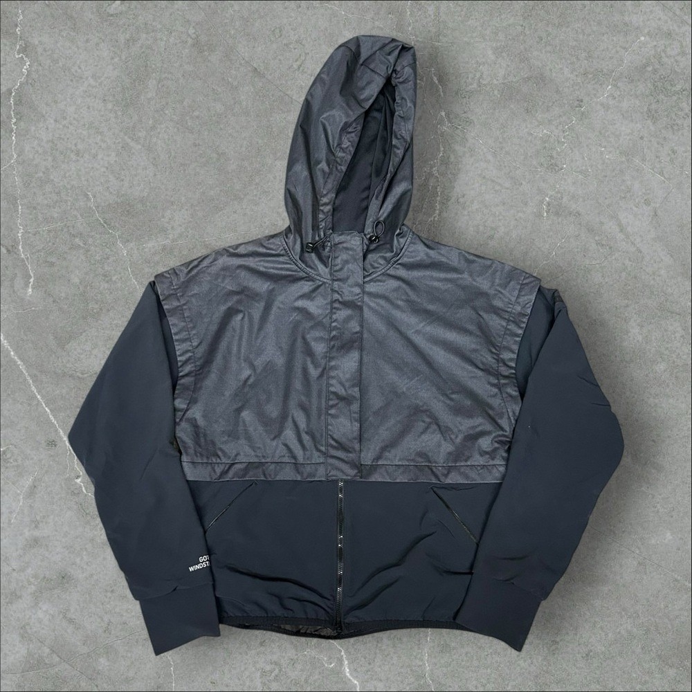 Under Armour Jacket Mens Small Gore Windstopper Full Zip NMR5WNG600749 Pullover
